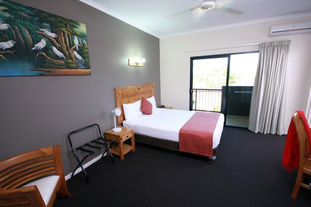 Quality Hotel Darwin Airport Exteriör bild A room at the hotel
