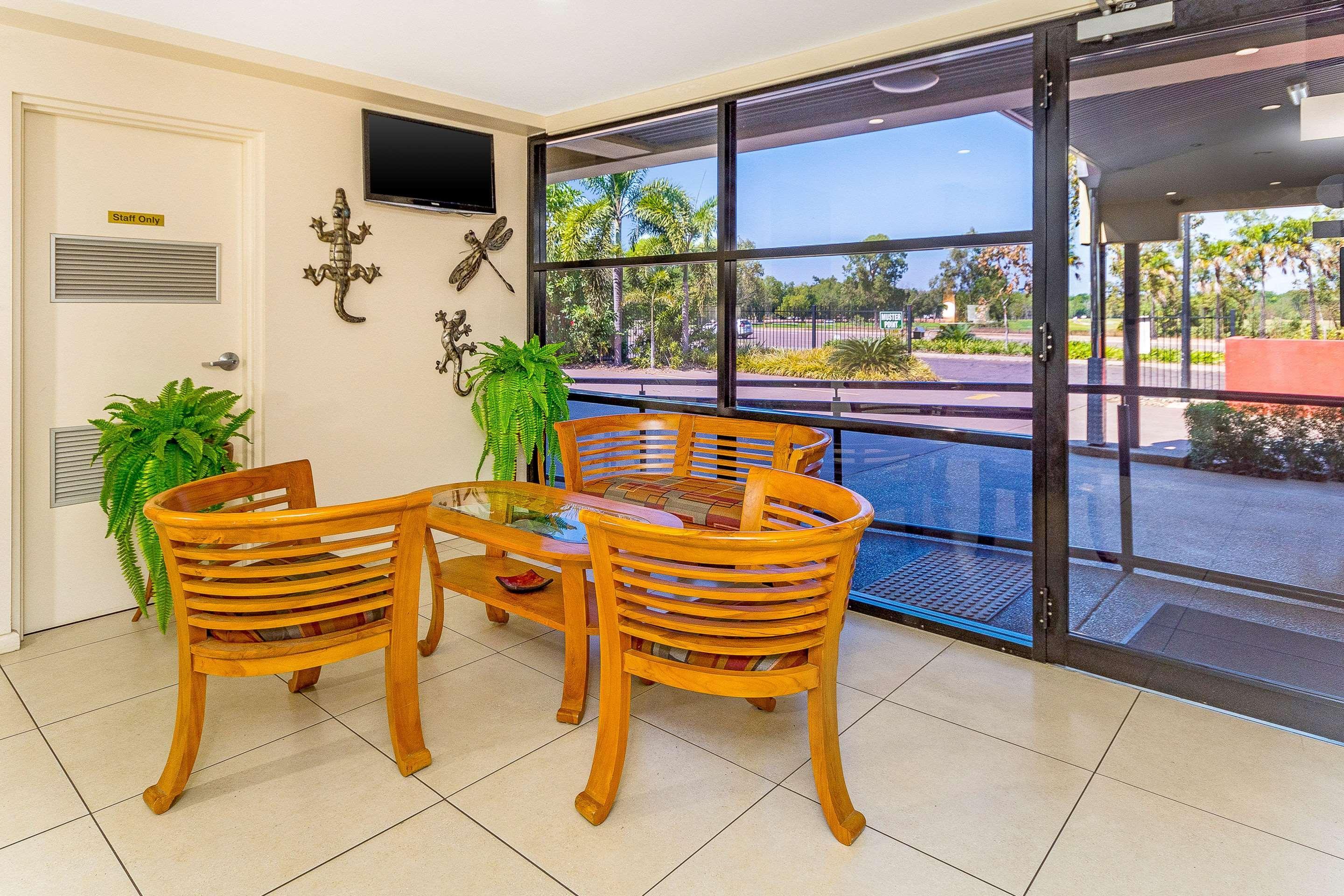 Quality Hotel Darwin Airport Exteriör bild The lobby of the hotel